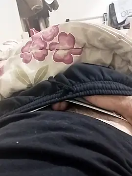 Snapshot of pedram95 chatting on 11/09/25, 12:42 pedram95 online show from 11/09/25, 12:42