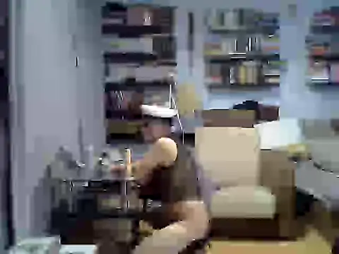 Snapshot of crusoerr chatting on 06/16/26, 07:05 crusoerr online show from 06/16/26, 07:05