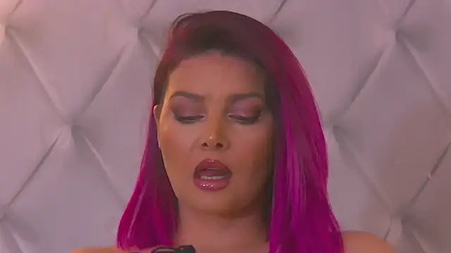 Snapshot of RissaRheys chatting on 10/26/25, 07:42 RissaRheys online show from 10/26/25, 07:42