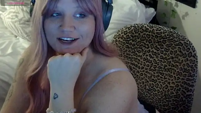 Snapshot of ziggyspice chatting on 03/27/26, 01:55 ziggyspice online show from 03/27/26, 01:55