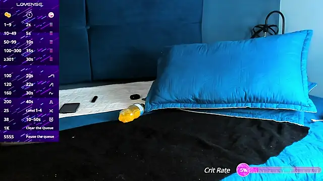 Snapshot of Jan_Flp chatting on 03/13/25, 11:30 Jan Flp online show from 03/13/25, 11:30