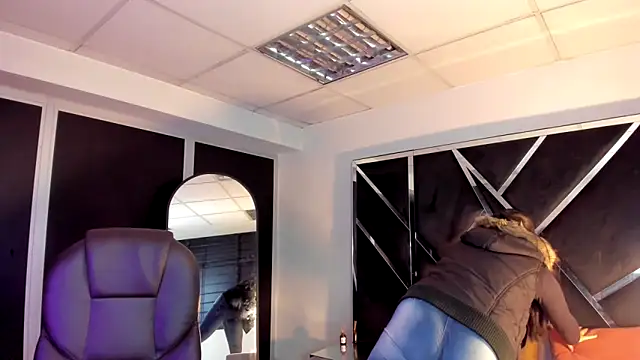 Ivanna18 x online show from 10/11/25, 03:17