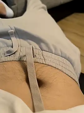 AttractiveSilk5 online show from 09/12/25, 03:45