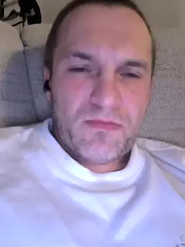 AttractiveSilk5 online show from 12/21/25, 10:50