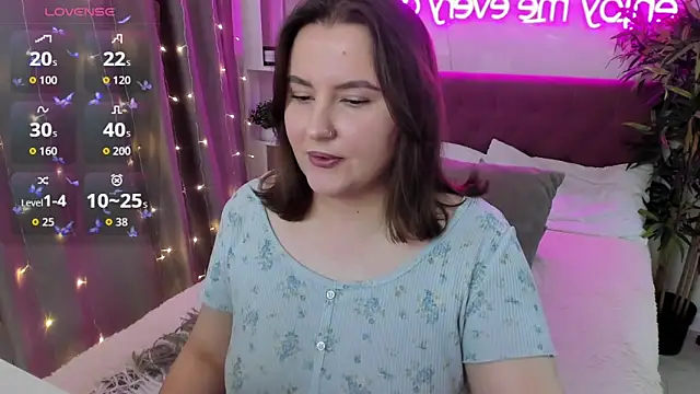 FeralPeach online show from 12/20/25, 05:58