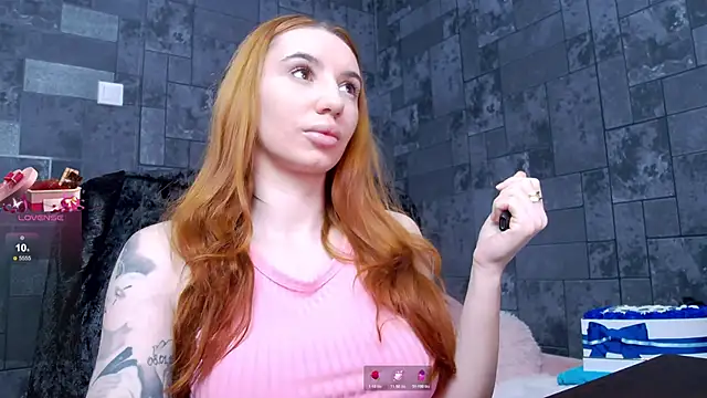 BrianaBratty online show from 12/04/24, 05:05