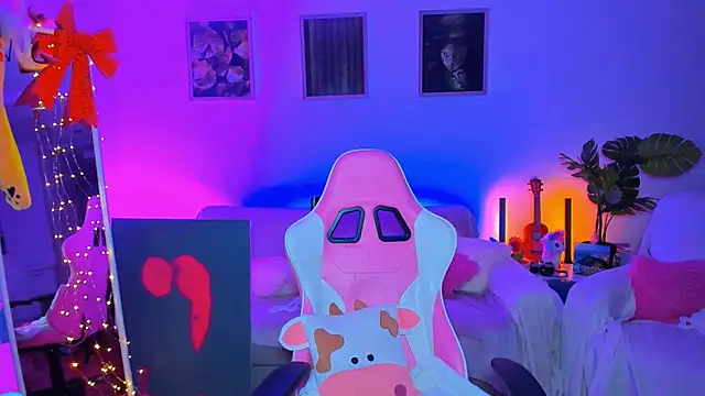 Alyssa Smitt online show from 03/12/25, 02:30