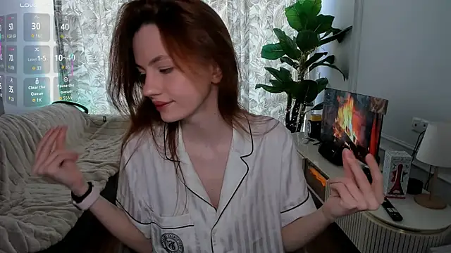 Snapshot of Alyssa_Smitt chatting on 06/07/26, 08:40 Alyssa Smitt online show from 06/07/26, 08:40
