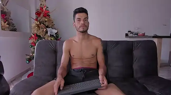 Snapshot of MorganFrei chatting on 12/20/24, 07:39 MorganFrei online show from 12/20/24, 07:39