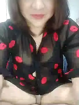 Snapshot of Rose_DiDi chatting on 02/07/25, 02:37 Rose DiDi online show from 02/07/25, 02:37