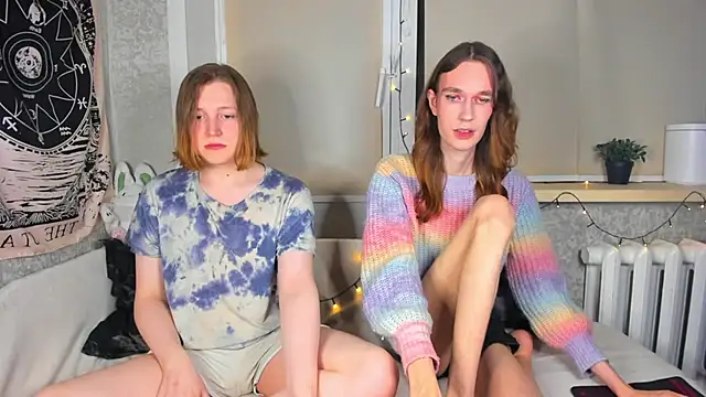 Snapshot of Calvin_and_Kevin chatting on 01/11/26, 03:00 Calvin and Kevin online show from 01/11/26, 03:00