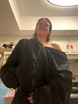 SafeinouterSpace online show from 12/14/25, 07:58