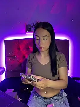 Ady 18 online show from 02/07/25, 06:02