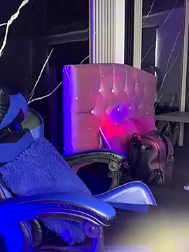 Ady 18 online show from 12/03/25, 07:45