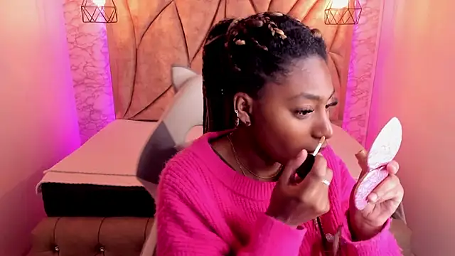 Queen perla  online show from 01/22/25, 12:17