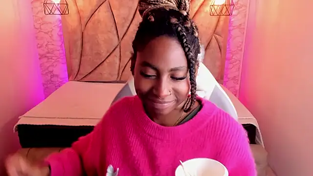 Queen perla  online show from 01/22/25, 03:51