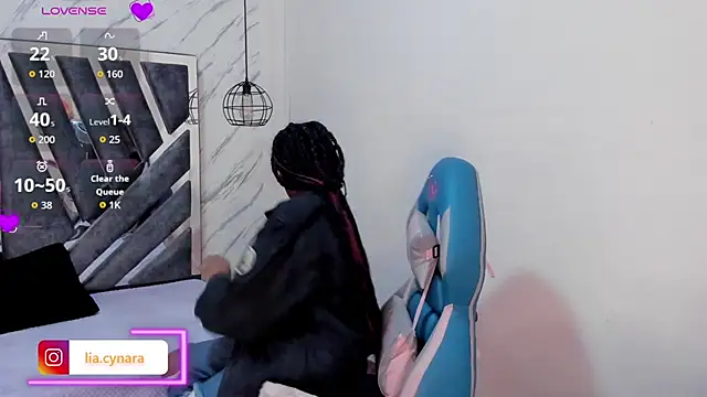 Queen perla  online show from 09/20/25, 01:23