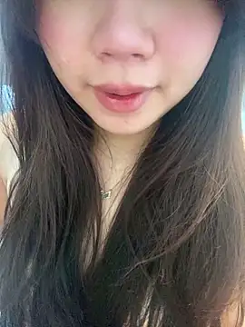 Hotellinh12 online show from 11/19/25, 06:57