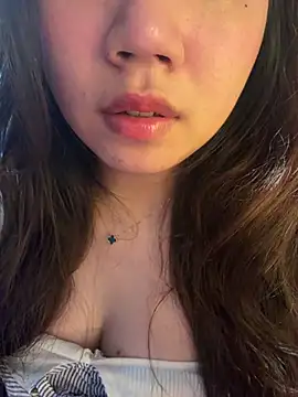 Hotellinh12 online show from 06/15/26, 03:25