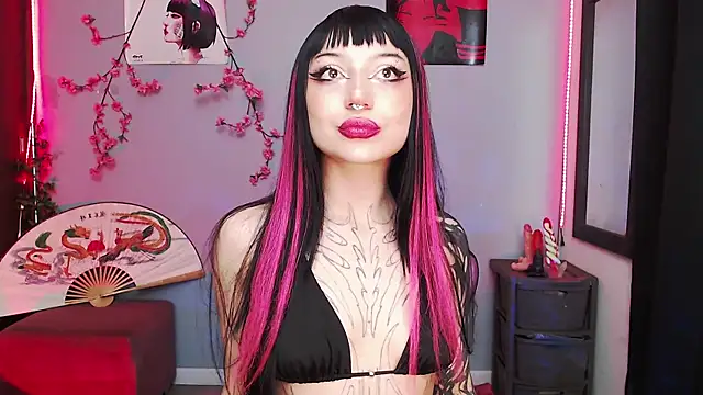 Snapshot of catipetite chatting on 02/26/26, 08:35 catipetite online show from 02/26/26, 08:35