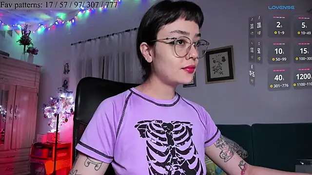 Conlosmichis online show from 12/30/24, 11:04