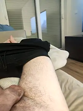 Snapshot of Bemgalado chatting on 04/14/26, 10:38 Bemgalado online show from 04/14/26, 10:38