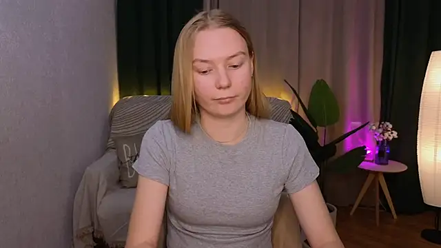 Snapshot of CarolynCohen__ chatting on 02/03/25, 04:57 CarolynCohen online show from 02/03/25, 04:57