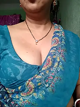 Rosy-B online show from 11/06/25, 12:33