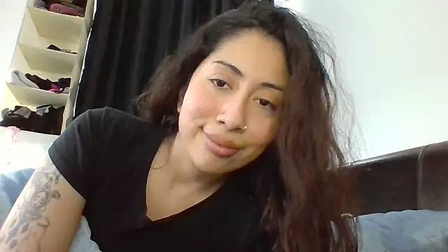 Snapshot of LorenaAnderson chatting on 02/17/25, 01:53 LorenaAnderson online show from 02/17/25, 01:53