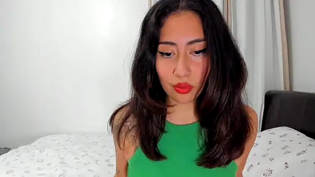 Snapshot of LorenaAnderson chatting on 09/19/25, 07:03 LorenaAnderson online show from 09/19/25, 07:03