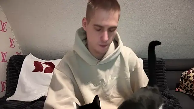 Cookieboy88 online show from 01/13/25, 07:53