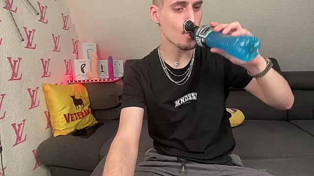 Cookieboy88 online show from 11/05/25, 08:09