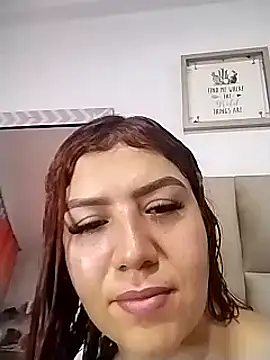 AriaRusso online show from 12/24/24, 11:33