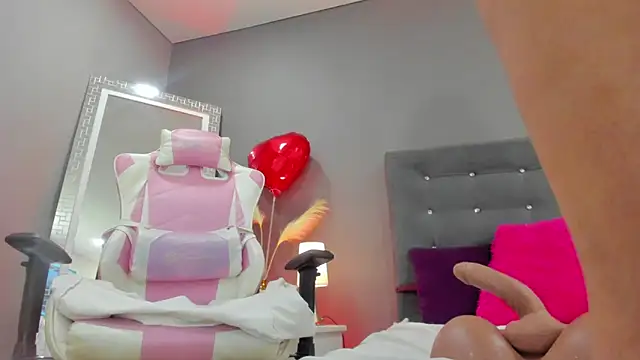 AriaRusso online show from 02/15/25, 04:14