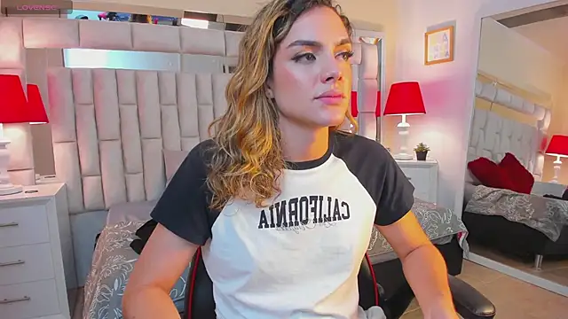 mariiahneedles online show from 02/05/25, 05:09