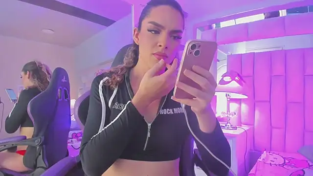 mariiahneedles online show from 05/03/26, 10:16