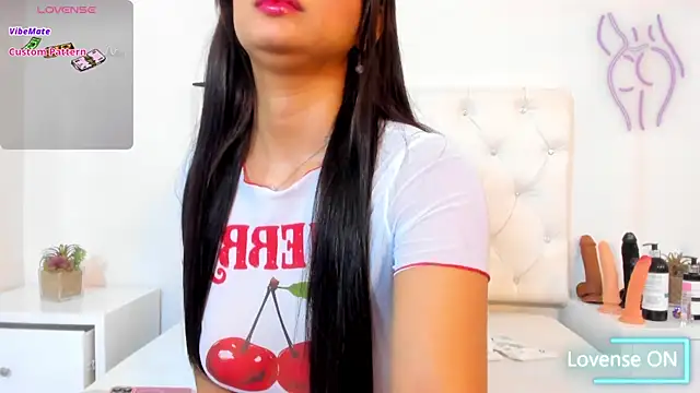 DulceColeman online show from 10/15/25, 07:25