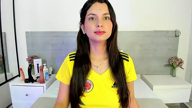 DulceColeman online show from 06/17/26, 11:34