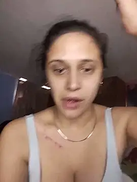 Catalinacandela online show from 06/17/26, 07:15