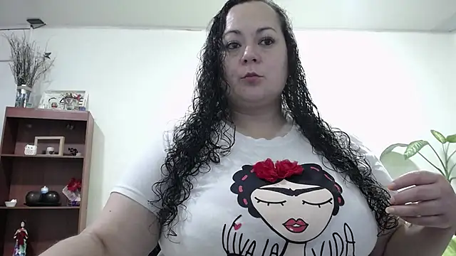 Aleia Taylor online show from 06/25/26, 03:50