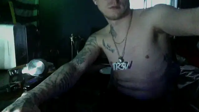 Snapshot of traejddd chatting on 03/31/26, 01:22 traejddd online show from 03/31/26, 01:22