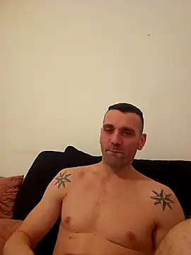 Snapshot of Aian09 chatting on 01/25/25, 08:21 Aian09 online show from 01/25/25, 08:21