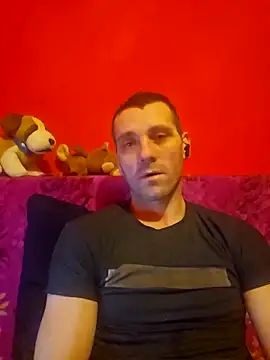 Snapshot of Aian09 chatting on 02/12/25, 03:18 Aian09 online show from 02/12/25, 03:18