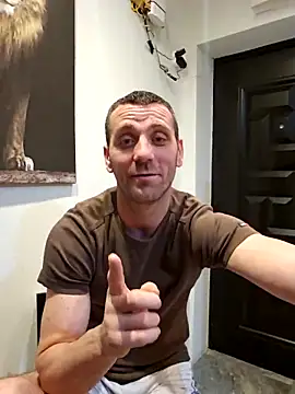 Snapshot of Aian09 chatting on 03/07/25, 11:16 Aian09 online show from 03/07/25, 11:16