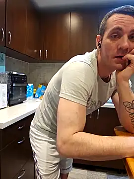 Snapshot of Aian09 chatting on 03/22/25, 04:26 Aian09 online show from 03/22/25, 04:26