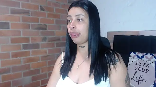 Snapshot of salome__hills1 chatting on 04/08/26, 06:52 salome hills1 online show from 04/08/26, 06:52