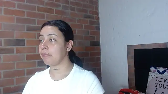 Snapshot of salome__hills1 chatting on 04/19/26, 07:27 salome hills1 online show from 04/19/26, 07:27