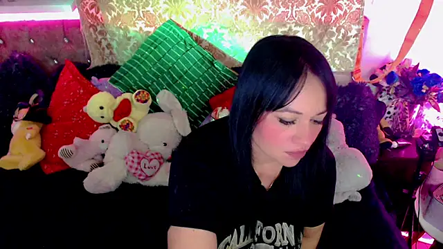 Snapshot of martina_bk chatting on 05/06/26, 02:29 martina bk online show from 05/06/26, 02:29