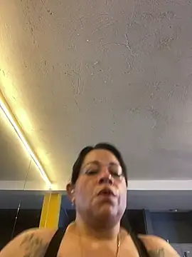 Snapshot of martina_bk chatting on 07/24/26, 02:26 martina bk online show from 07/24/26, 02:26
