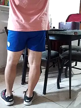 Snapshot of mybodyarg chatting on 11/17/25, 10:21 mybodyarg online show from 11/17/25, 10:21